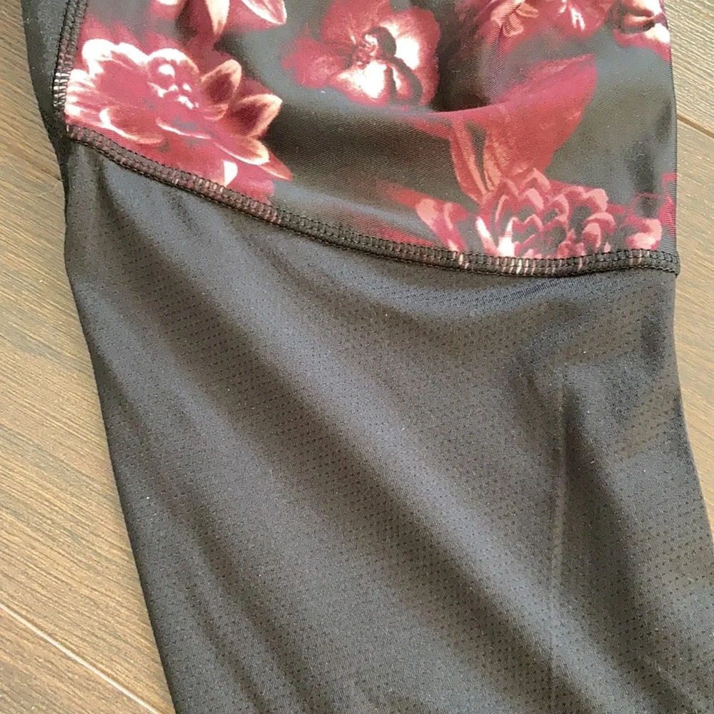 Capris - Picture 4 of 4